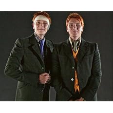 Amazon ブロマイド写真 ハリー ポッターと死の秘宝 ロンの兄2人 包帯 横 フレッド ジェームズ フェルプス ジョージ オリバー フェルプス アイドル 芸能人グッズ 通販