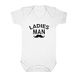 (フロソ) FLOSO 赤ちゃん・ベビー用 Ladies Man(モテボーイ) ヒゲプリント 半袖ボディースーツ ロンパース スリープスーツ ベビー肌着 パジャマ (18-24ヶ月) (ホワイト)