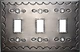 Tripple ToggleアンティークTin Switchplate