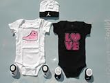 Jordanベビーセット0 – 6ヶ月用ボディスーツブーティ、キャップOnsie