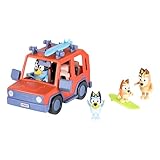 Bluey Heeler Family 4WD車両とフィギュア4個パック 2.5-3インチフィギュア サーフボードアクセサリーとステッカー2枚, 17637