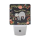 naanle Follow Your DreamsかわいいナマケモノBaby On Tree Cartoon Animal Floral Flower自動センサーLED Dusk to Dawnナイト