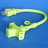 正和電工 トライアングルマルチタップ延長コード 3個口 0.3m 若草 VCTM-03GN