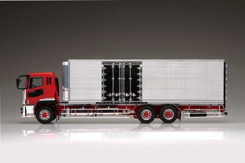 Aoshima Mitsubishi Fuso '10 Super Great FU Reefer Plastic Model