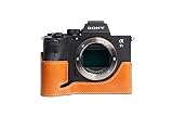 Sony ボディーハーフケース A7R5 A7M4 A74 A7S3 A1用 ボディケース バッテリーの交換でき 三脚ネジ穴付きカメラケース (イエロー)