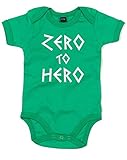 (ゼロからヒーロー。) Zero To Hero, プリント　ベビースーツ - グリーン/白 12-18 ヶ月