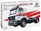 プラッツ イタレリ 1/24 メルセデス・ベンツSK 1844 LS V8 トラクターヘッド プラモデル IT3956