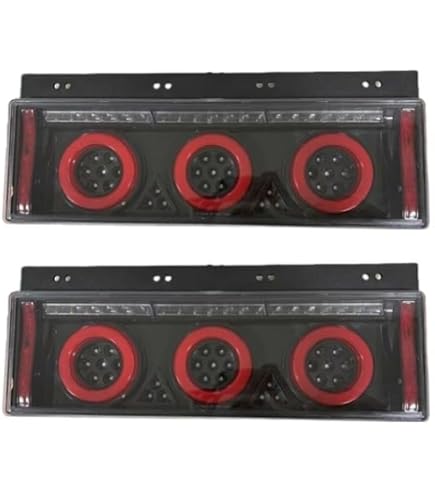 UD クオン 純正テールランプ 左右セットの通販 by kzさん's shop