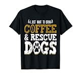 飲むコーヒーと救助犬 Tシャツ