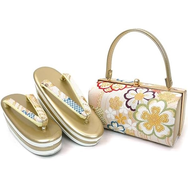 新品未使用　天井絵巻　本金箔西陣織　和装用金色バッグと草履セット　上品 きもの 和 草履バッグセット 振袖 西陣織 正絹 帯地 金 乱菊
