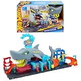 XLVS City Ultra Shark Car Wash Track Set with Color Reveal Toy Car in 1:64 Scale