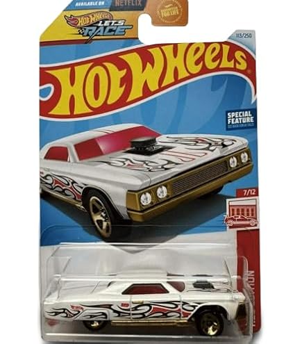 Amazon | Hot Wheels 2022 - Layin' Lowrider - Experimotors 7/10