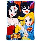 Justice League Micro Raschel Throw - Girl- Wonder Woman, Batgirl, Supergirl [並行輸入品]