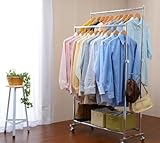 キャスター付き ハンガーラック 足元にはキャスターが付いているので移動も楽々可能 収納家具 2段 パイプハンガー 洋服掛け