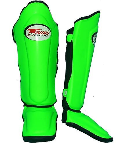 Twins☆格闘技用シンガード【キッズ】 Twins☆格闘技用シンガード【キッズ】