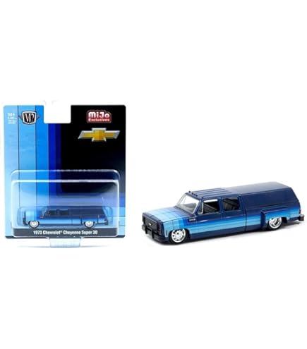 1973 シボレーシャイアンスーパー 30 ウィズ　キャンパーシェルチェイスカー M2 Machines 1/64 シボレー シャイアン スーパー 30 1973 ブルー