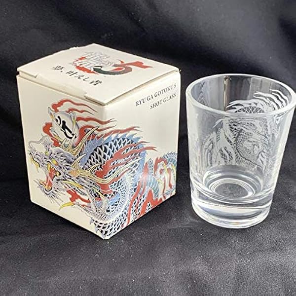 Amazon.co.jp: 龍が如く 0 桐生一馬 ぬいぐるみ＆缶バッジセット