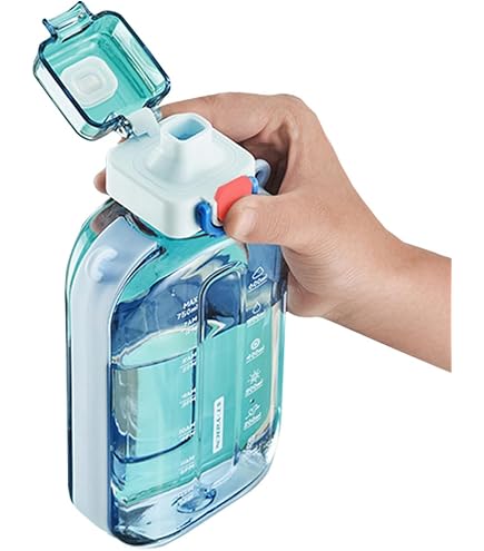 24 Oz Flat Square Water Bottle With Strap - BPA Free Leakproof Portable Bottle For Travel & Sports (Green)