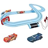 Carrera First ディズニー/ピクサーカーズ スロットカーレーストラック ライトニングマックイーンとジャクソンストーム バッテリー駆動初心者レーシングセット 対象年齢3歳以上 ブルー/レッド/ネイビー, 20063039
