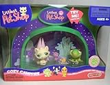 Littlest Pet Shop Light Up Dome- Cozy Campfire with Frog #400 & Cat #401 [並行輸入品]