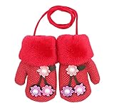 赤で小さな赤ちゃんの冬ニット手袋暖かい手袋を