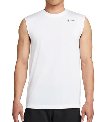 ナイキドライフィットラファエル・ナダル 白/クリーム ウォームアップジャケット ナダル Nike(ナイキ) - 海外通販のBUYMA