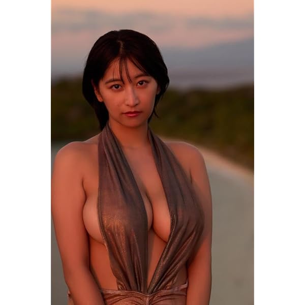 Amazon.co.jp: 榎原依那1st写真集「Inaism」 : Takeo Dec., 榎原