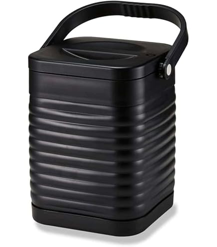 ワークマン真空ハイブリッドコンテナ容量約4.6L　ブラウン２つ新品未使用 専用保冷剤付き ワークマン 真空ハイブリッドコンテナ ダークブラウン