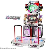 ダンスダンスレボリューション クラシックミニ DanceDanceRevolution Classic Mini 手で遊ぶ 音ゲー ダンレボ DDRmini 家庭用 2人プレイ可能 初代～3rdまで レトロ 3タイトルを収録 5インチLCD HDMI出力 懐かし楽曲収録 コナステ