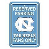 NCAA North Carolina Tar Heelsプラスチック駐車場サイン、12 " x 18、" Carolina Blue