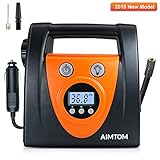 AIMTOM 車用空気入れ エアコンプレッサー 電動ポンプ オートストップ機能 シガーソケット接続式 LEDライト付 デジタル表示 空気圧測定 ３種類アダプターノズル付き 自動車/バイク/自転車/浮き