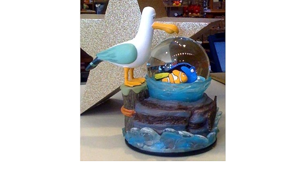 Amazon Co Jp ディズニーフィギュア スノーグローブ ファインディングニモ マーリン Seagull Mine Snowglobe Disney おもちゃ