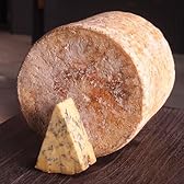 スティルトンチーズ(スチルトン)　丸ホール　-　ブルーチーズ【青かびタイプ・ナチュラルチーズ】 FS 【販売元：The Meat Guy(ザ・ミートガイ)】