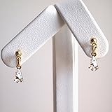 ピアスみたいな ひ型