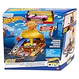 ホットウィール ダウンタウン バーガー ドライブスルー プレイセット マテル シティシリーズ 1/64スケール トイカー付き (Hot Wheels City Series Downtown Burger Drive-Thru Playset with 1:64 Scale Vehicle) HDR24 [並行輸入品]