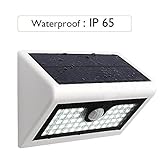 Lemonda 50 LED ソーラーライト センサーライト 壁掛け式 太陽発電 省エネ 屋外照明/軒先/駐車場/庭先/玄関周りなど対応 夜間自動点灯 (最新版) CE、RoHS、FCC、PSE認証 