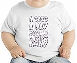 A Sass A Day Keeps The Basic Away Funny Slogan オーガニックベビーTシャツ 12 - 18 Months