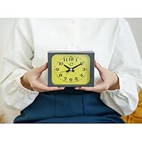 送料込み　JR東日本　電子時計 Amazon.co.jp: JR東日本 みどりの駅時計BOOK【6月末重版（3刷