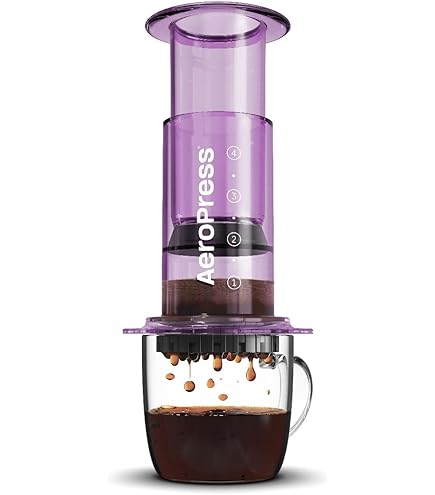 AeroPress コーヒープレス 1-3杯用 Amazon | AeroPress クリアグリーンコーヒープレス – 3イン1の