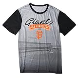 サンフランシスコジャイアンツ公式MLB Outfield Photo Tee – メンズ