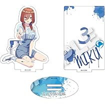 Amazon.co.jp: 5個 五等分の花嫁∽ アクリルスタンド アパレル ドンキ 