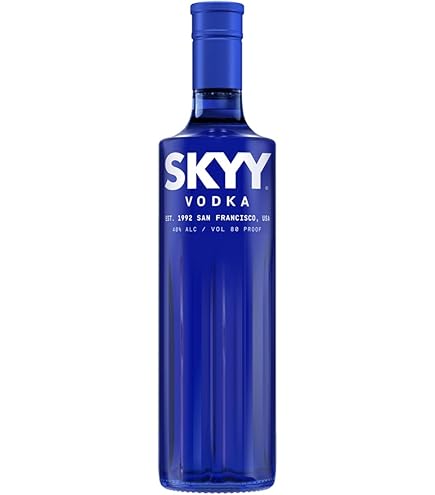 Amazon.co.jp: カラシニコフ ウォッカ 700ml : 食品・飲料・お酒