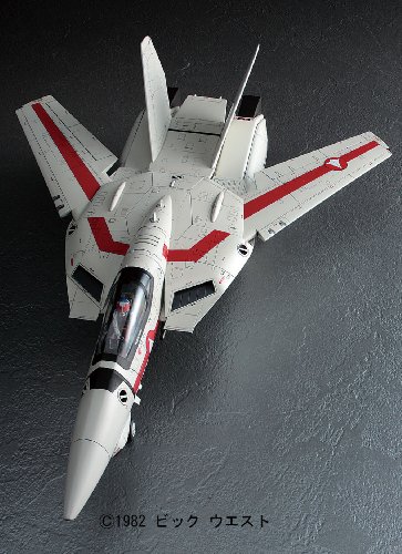 Hasegawa 1/48 VF-1J/A VALKYRIE Vermilion Squadron Model Kit
