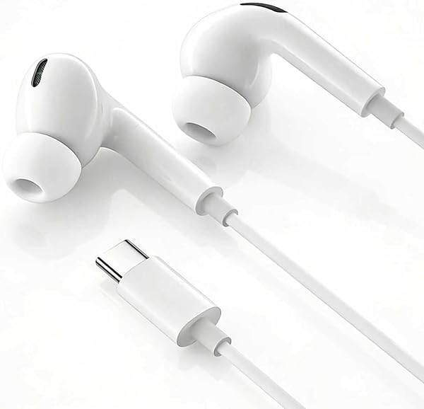 2026新版【iPhone17/16/15対応】有線イヤホン Type-C カナル型 重低音 ハイレゾ対応 USB-C イヤフォン マイク付き クリア通話 音量調整 リモート会議 在宅勤務 ゲーム実況 遅延なし 音楽鑑賞 ランニング 耐汗設計 アウトドア 多機能 iPhone/Android/Pixel/Xperia/Galaxy/iPad他多数対応 ホワイト - 1