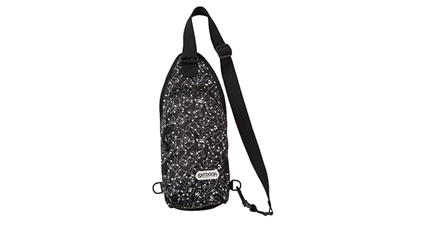 Amazon ポケモンセンターオリジナル Outdoor ボディバッグ ピカチュウがいっぱい Bk おもちゃ雑貨 おもちゃ
