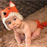 かわいいオレンジ色のキツネの赤ちゃんの写真から3ヶ月ニットかぎ針編みビーニープロップセット