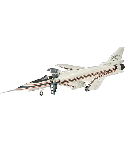 Amazon | ハセガワ 1/72 ドクターヘリ BK-117 & EC-135 & EC-145 BK