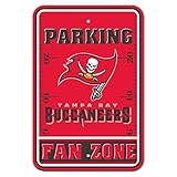 NFL Tampa Bay Bucaneersプラスチック駐車場サイン – ファンゾーン、1サイズ、チームカラー