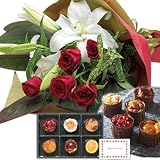 花とスイーツ ギフトセット 豪華 ユリ レッドバラ　花束 と フレンチカップケーキ 写真入り・名入れメッセージカード