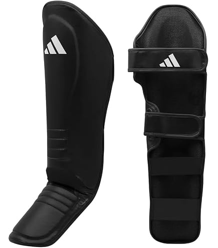 激レア アディダス  レッグガード 支給 実使用 メジャーリーガー Amazon | adidas レガース 超軽量モデル NEW ADISGSS011 //アディダス